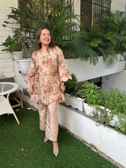 DUSTY PINK EMBROIDERED SCALLOP COORD SET