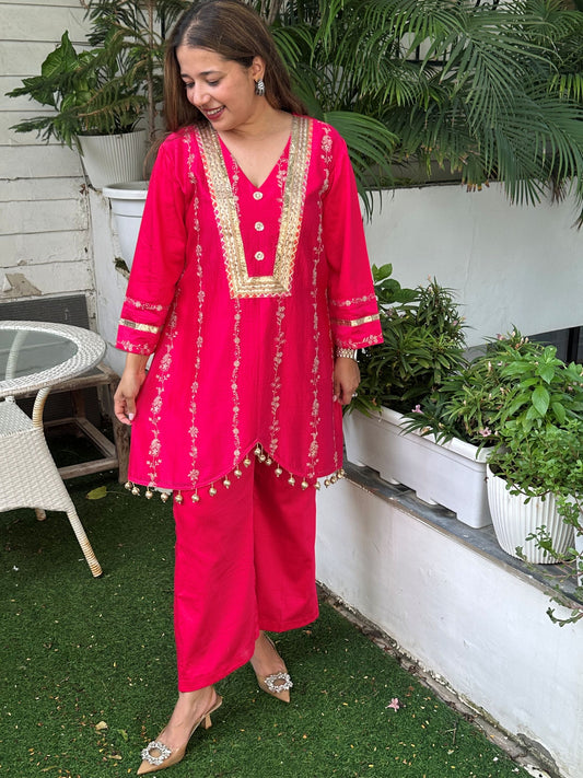 RANI PINK GOLD EMBROIDERED GUNGROO SET WITH BELL BOTTOM