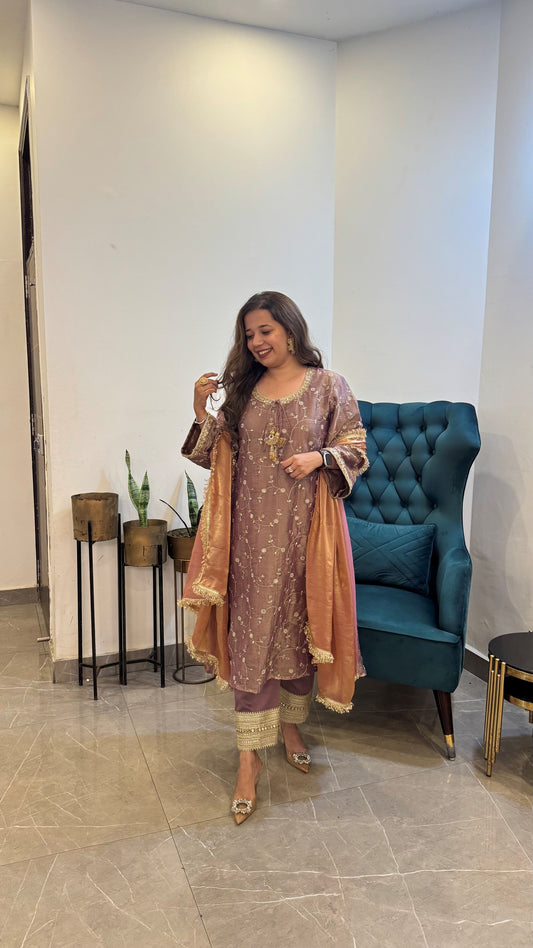 Twisha Mauve Embroidered Tissue set