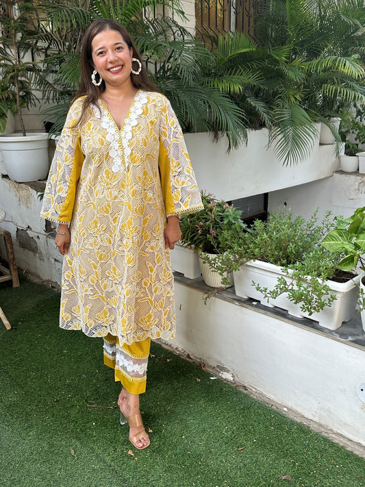 Medallion Yellow Cutwork Cordset