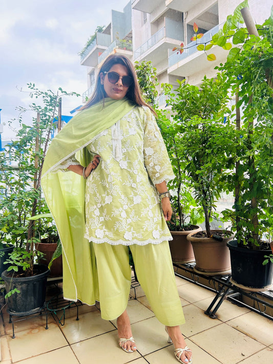 Lime Blossom Embroidered Tassel Suit Set